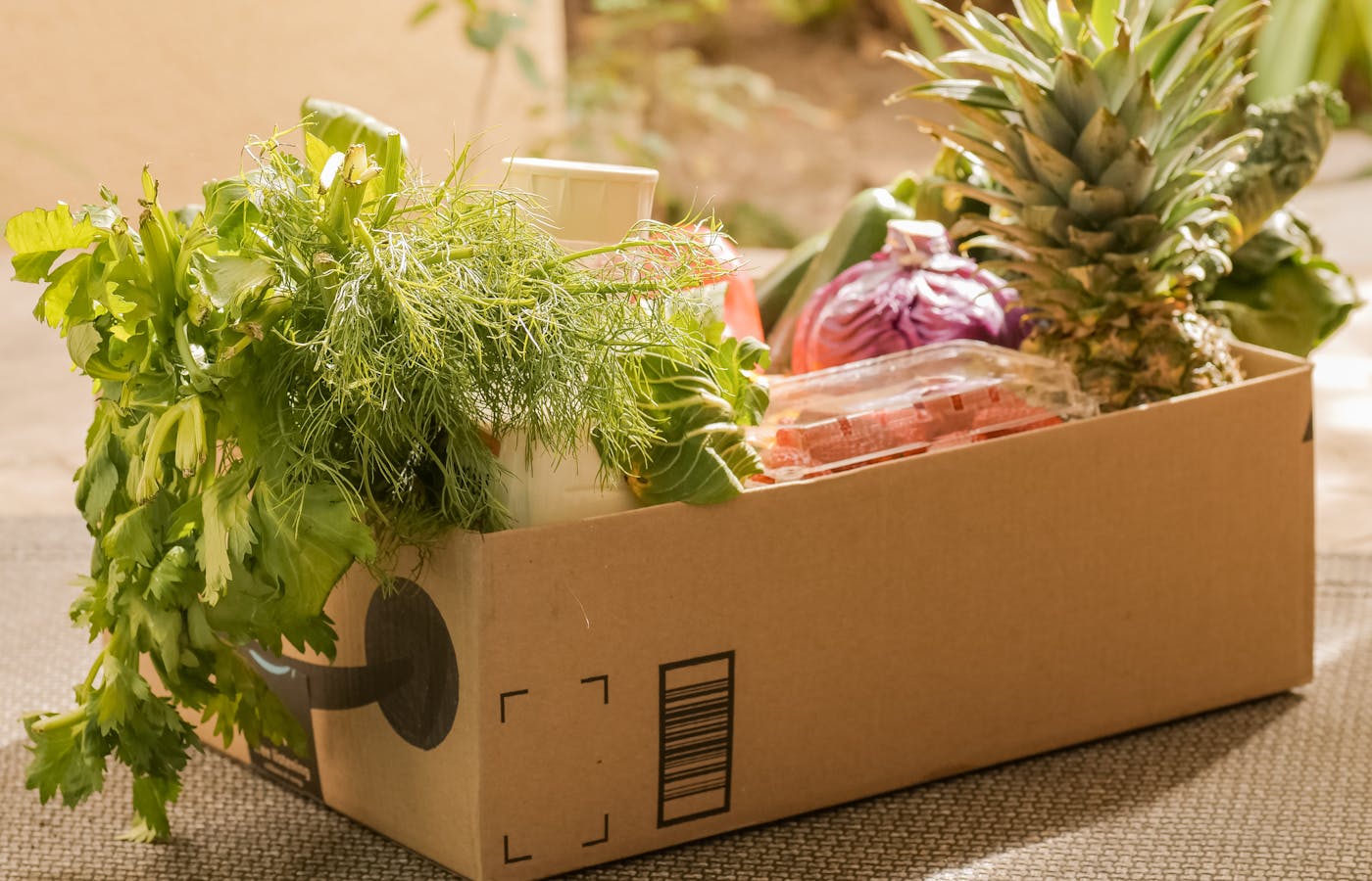山野菜复合礼盒与溯源卡